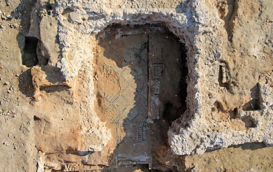 La chapelle de la crypte gothique constitue une découverte majeure pour l'année 2014.